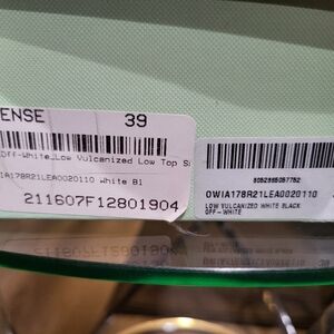 Off-White Wmns Vulc Sneaker 'White Black'